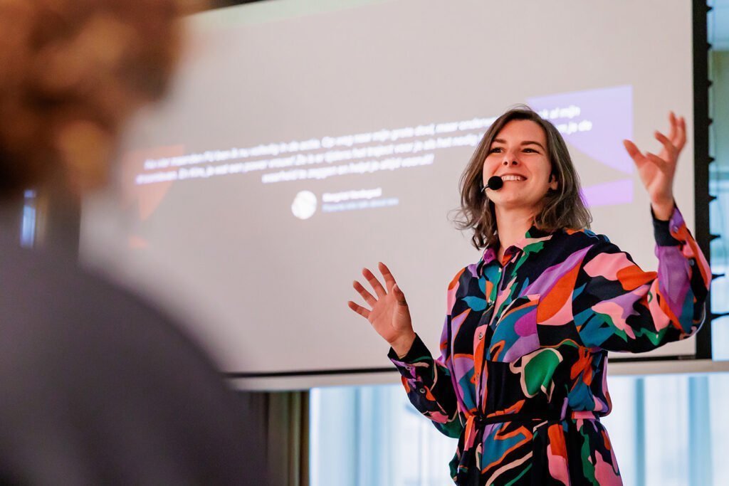 5 Beste Tips voor Efficiënt Ondernemen: Werk Slimmer, Niet Harder - Kim De Graeve financieel strateeg